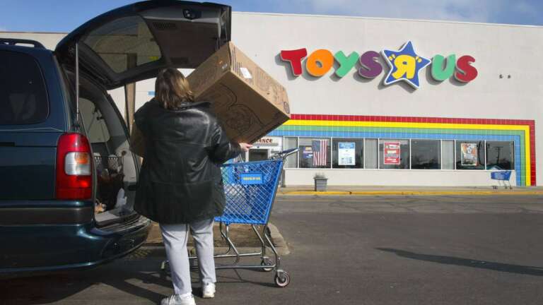 Retailer that closed all its stores is making a major comeback